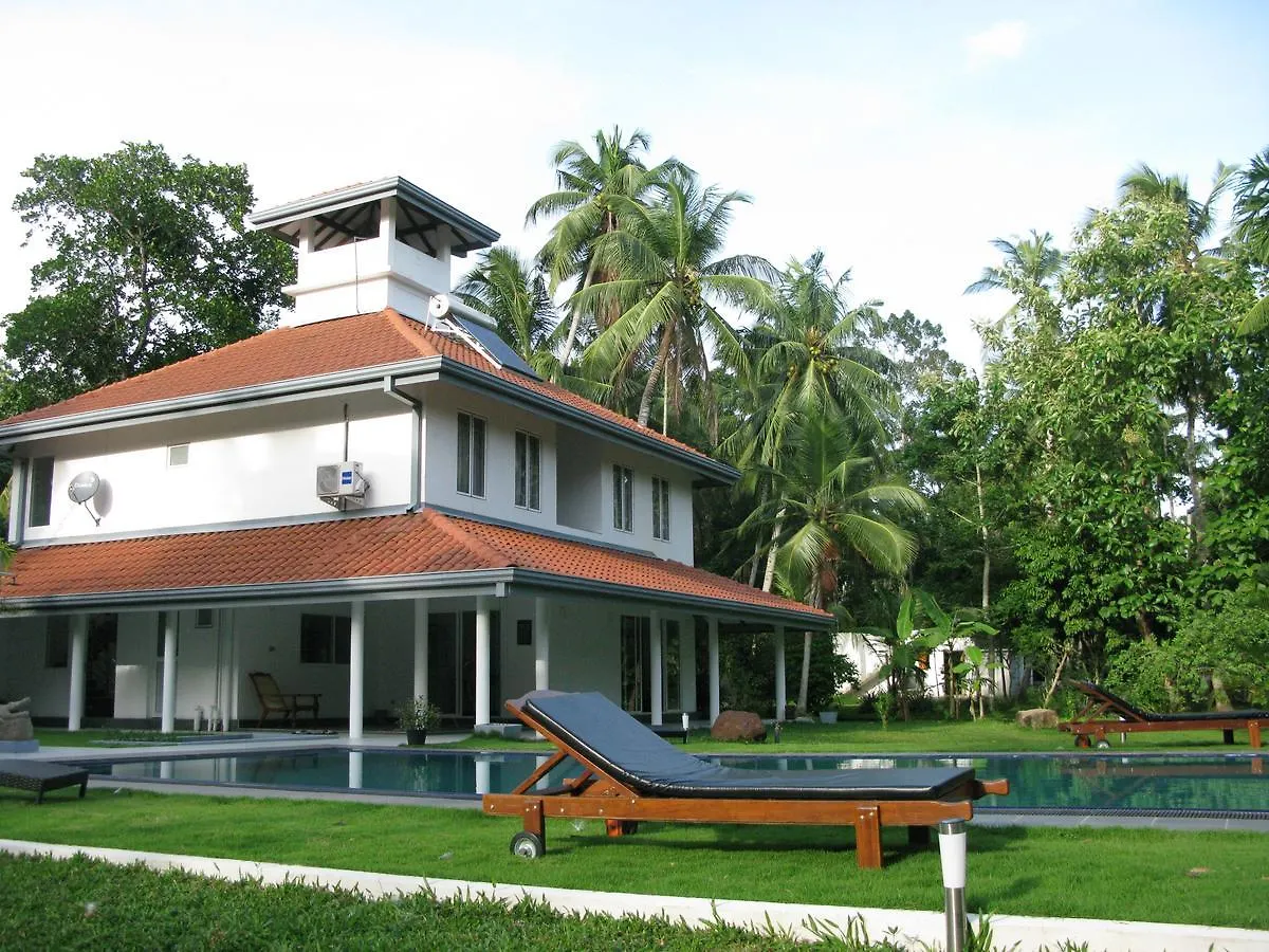 Guest house Anuhas Airport Villas Katunayake